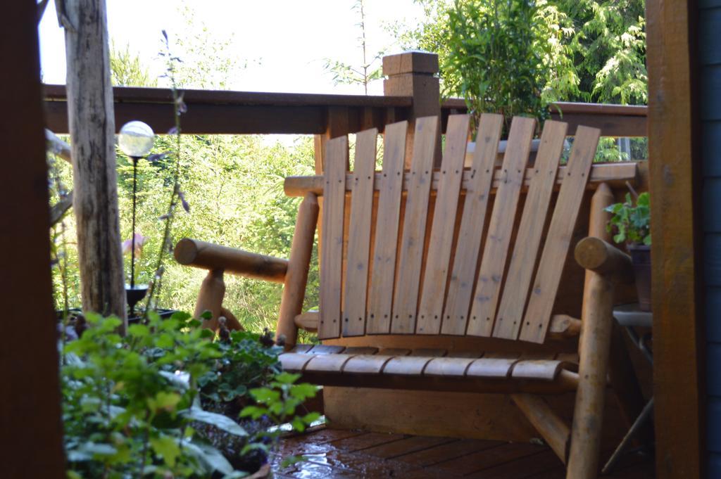 Easy On The Edge Ucluelet Exterior foto